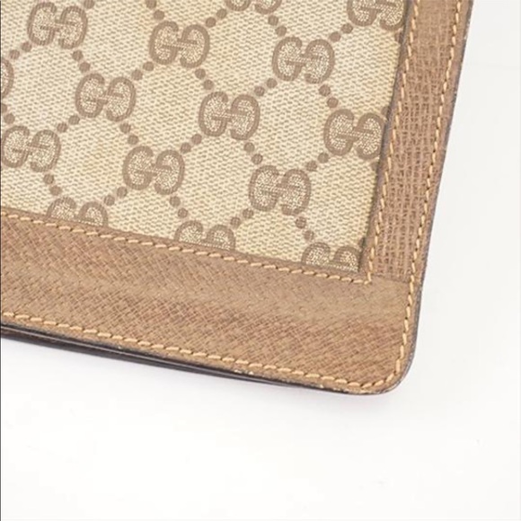 ***SALE*** Authentic Gucci Supreme Clutch - Picture 10 of 13